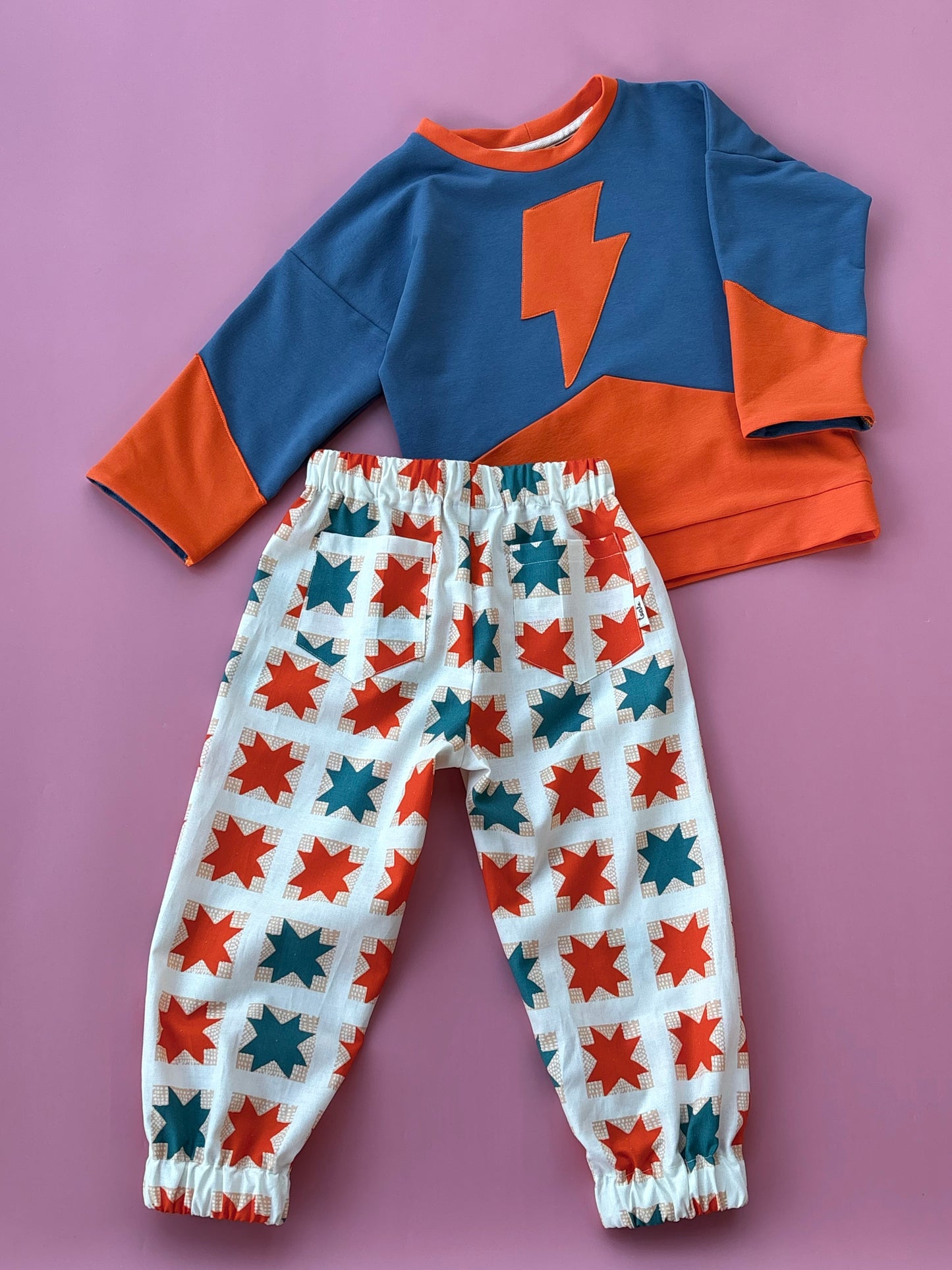 Narancs csillagos nadrág