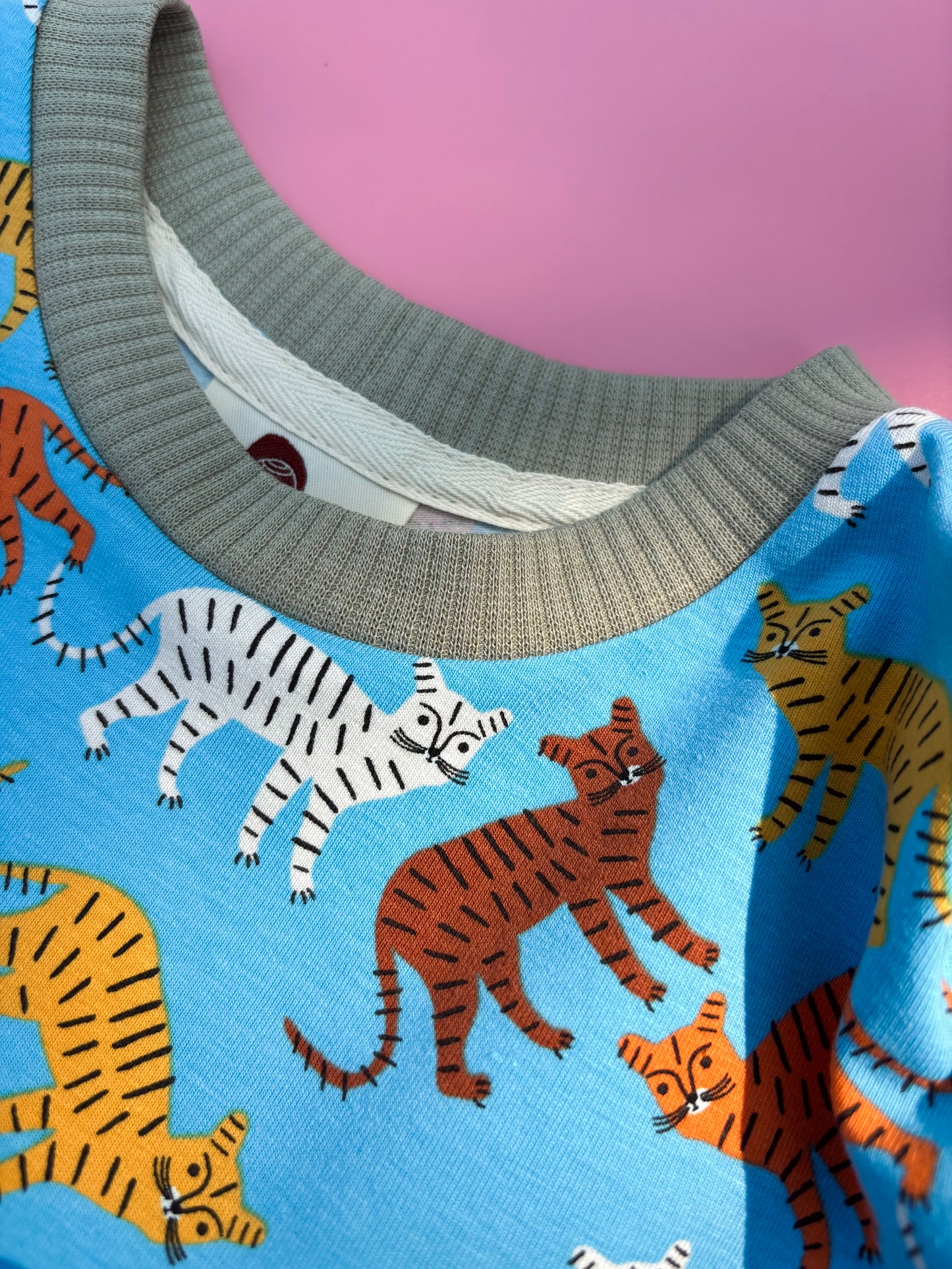 Csiribi cat's dress
