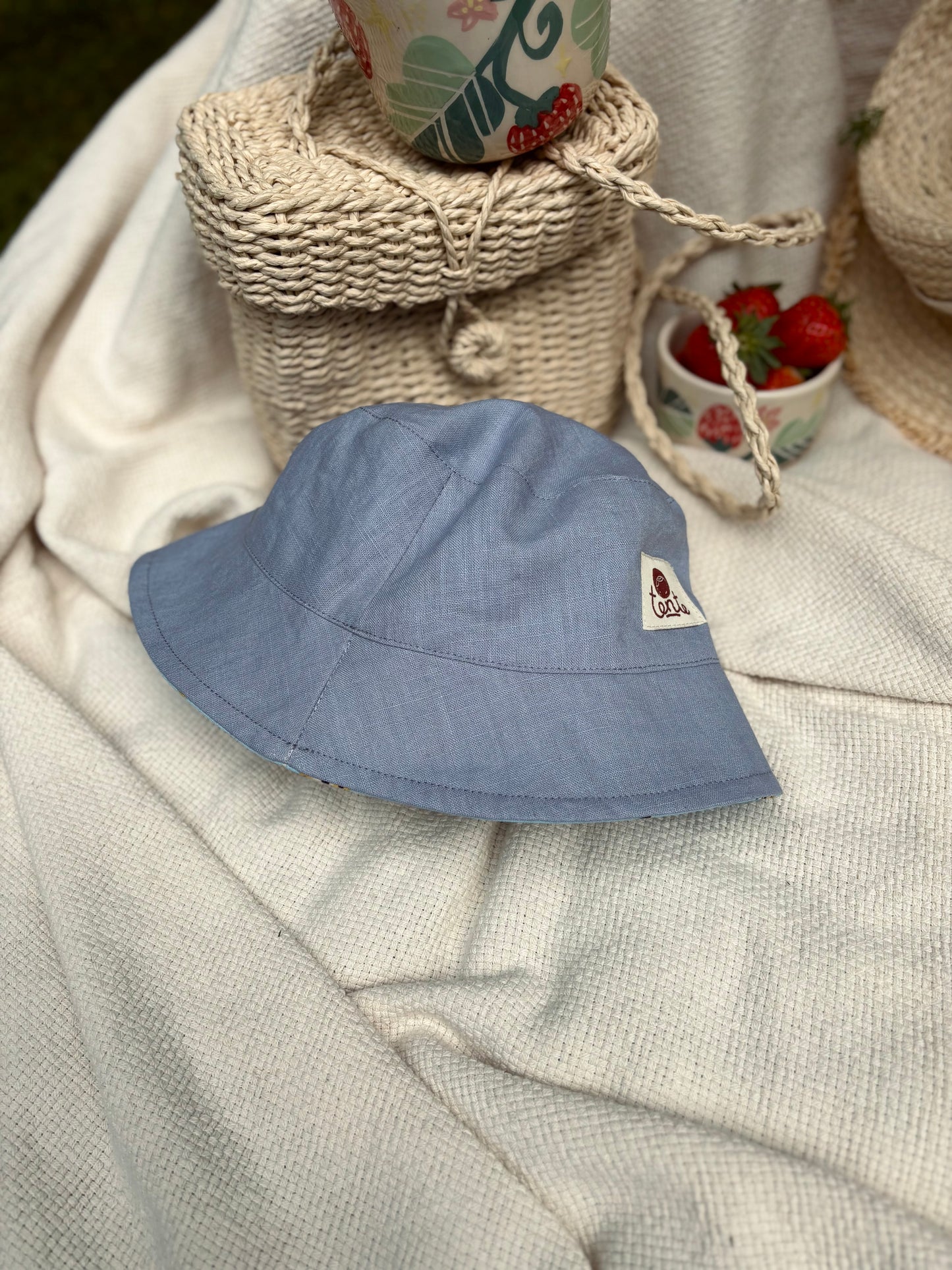 Kék kifordítható kalap