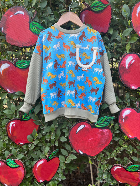 Csiribi cat's sweatshirt