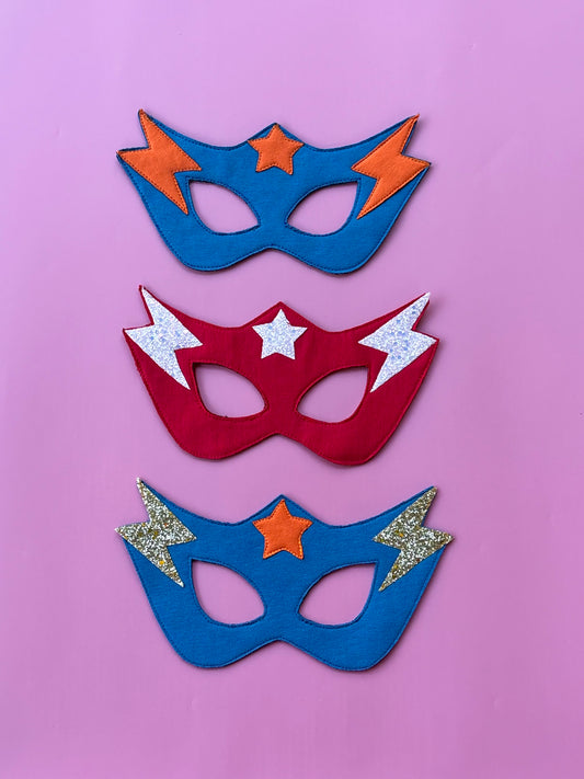 Szuperhős maszk