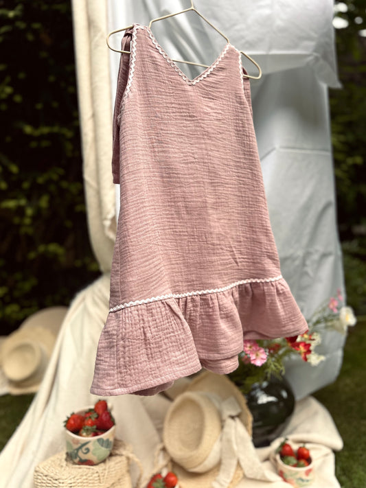 Csillámló szárnyú ruha