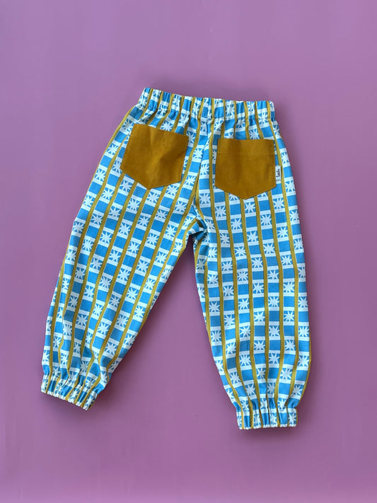 Kék csillagos nadrág