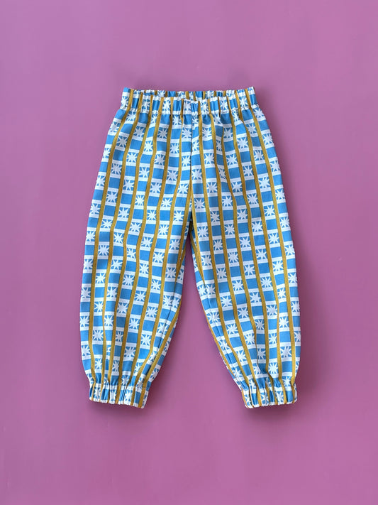 Kék csillagos nadrág